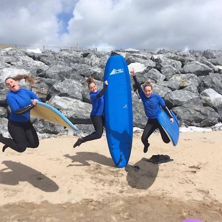 Lahinch -Beach -Surf- Hostel エクステリア 写真