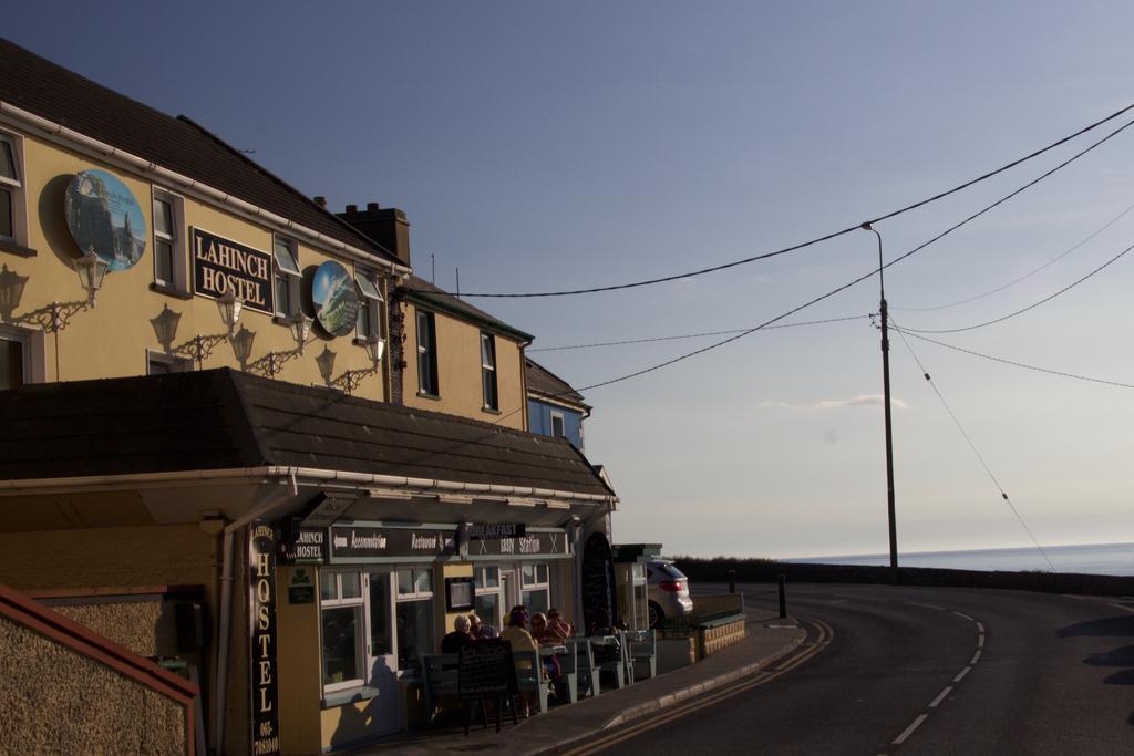 Lahinch -Beach -Surf- Hostel エクステリア 写真